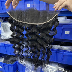 13x4 HD/ Transparent Frontal Loose Deep