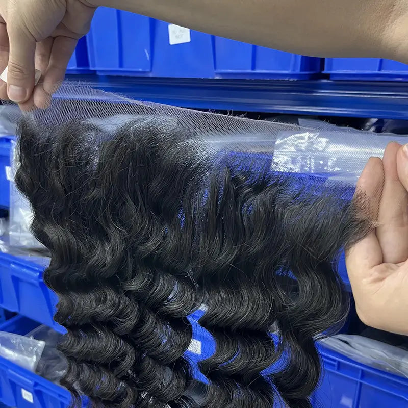 13x4 HD/ Transparent Frontal Loose Deep